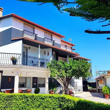 Πανσιόν Casa Marinan 4*