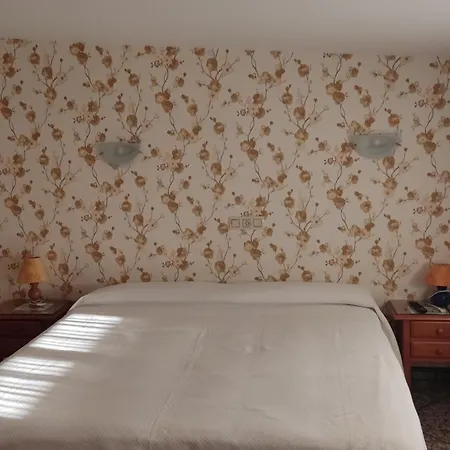 Πανσιόν Casa Marinan 4*